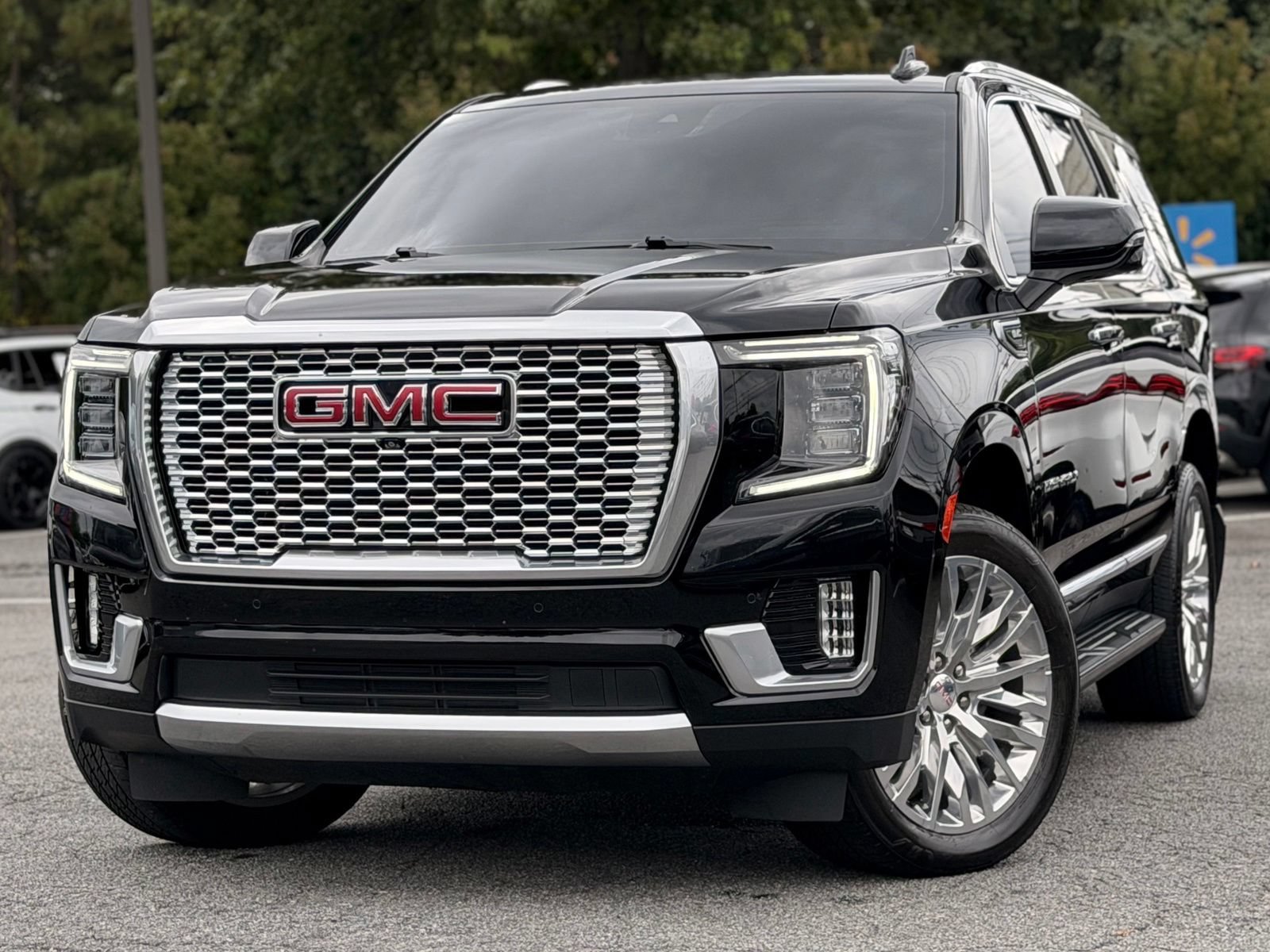 Used 2024 GMC Yukon Denali AWD/4WD image 1