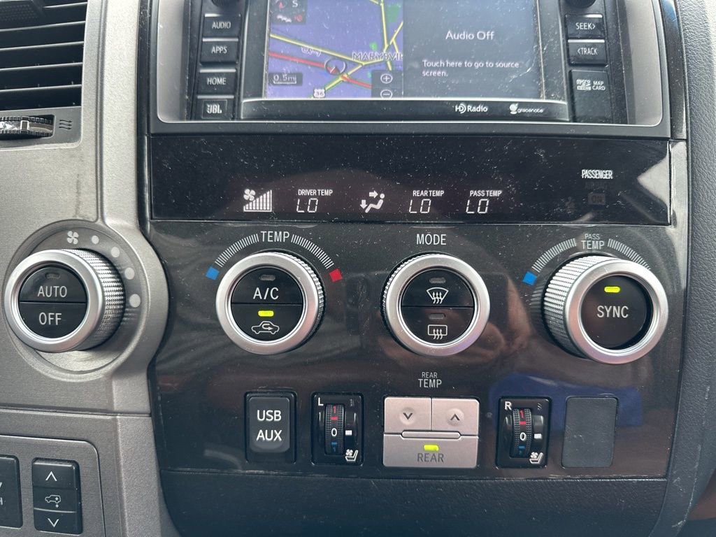 Used 2014 Toyota Sequoia Platinum image 26