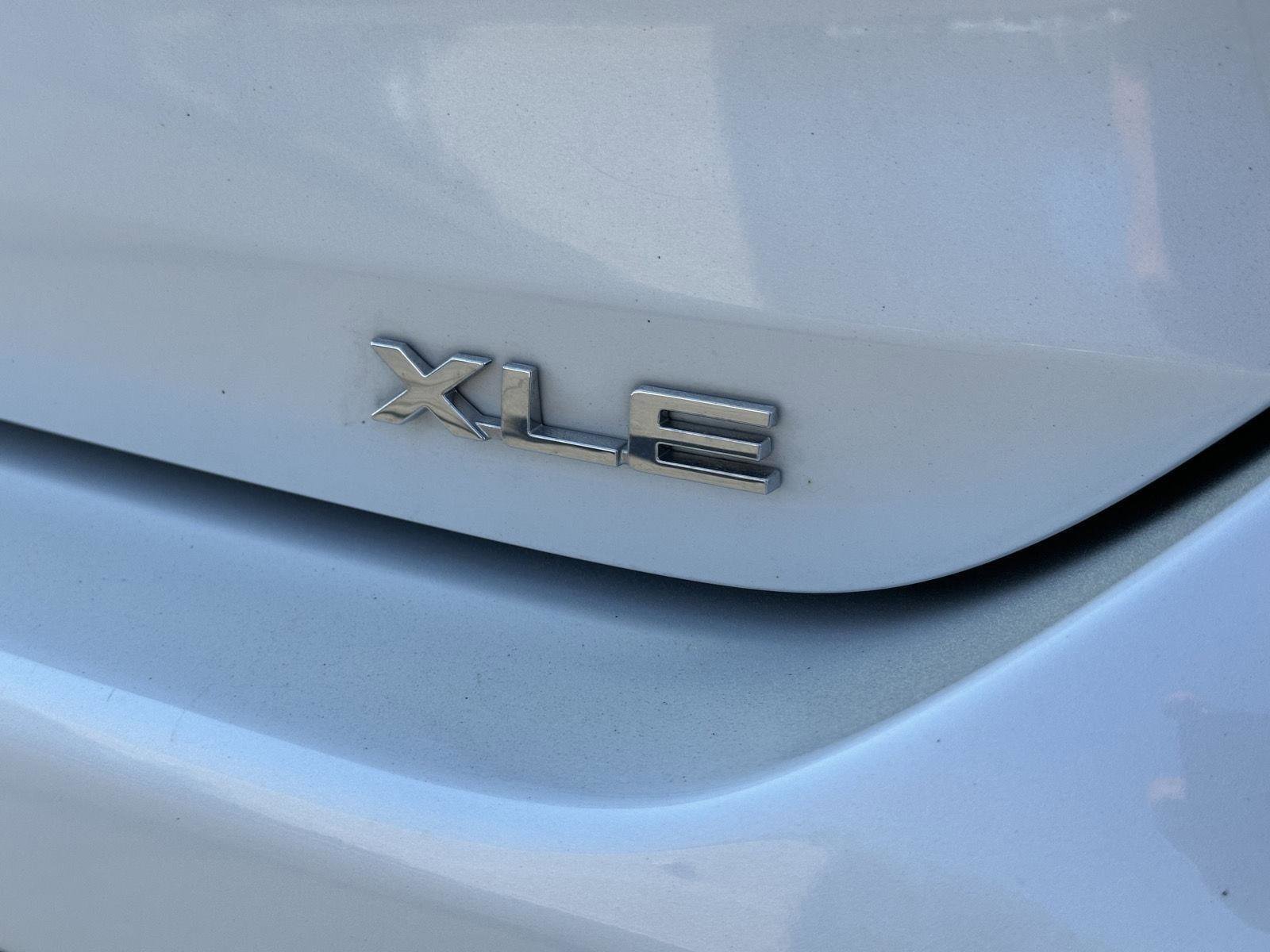 Used 2024 Toyota Highlander XLE image 10