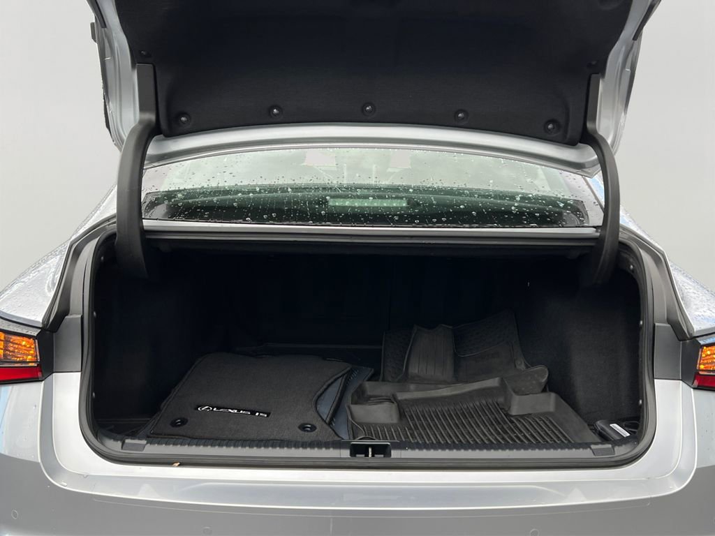 Certified 2023 Lexus IS 350 F Sport image 9