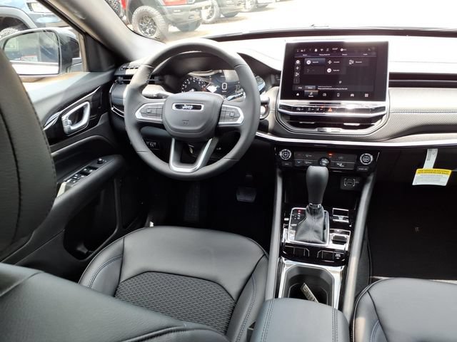 New 2026 Jeep Compass Latitude AWD/4WD image 4