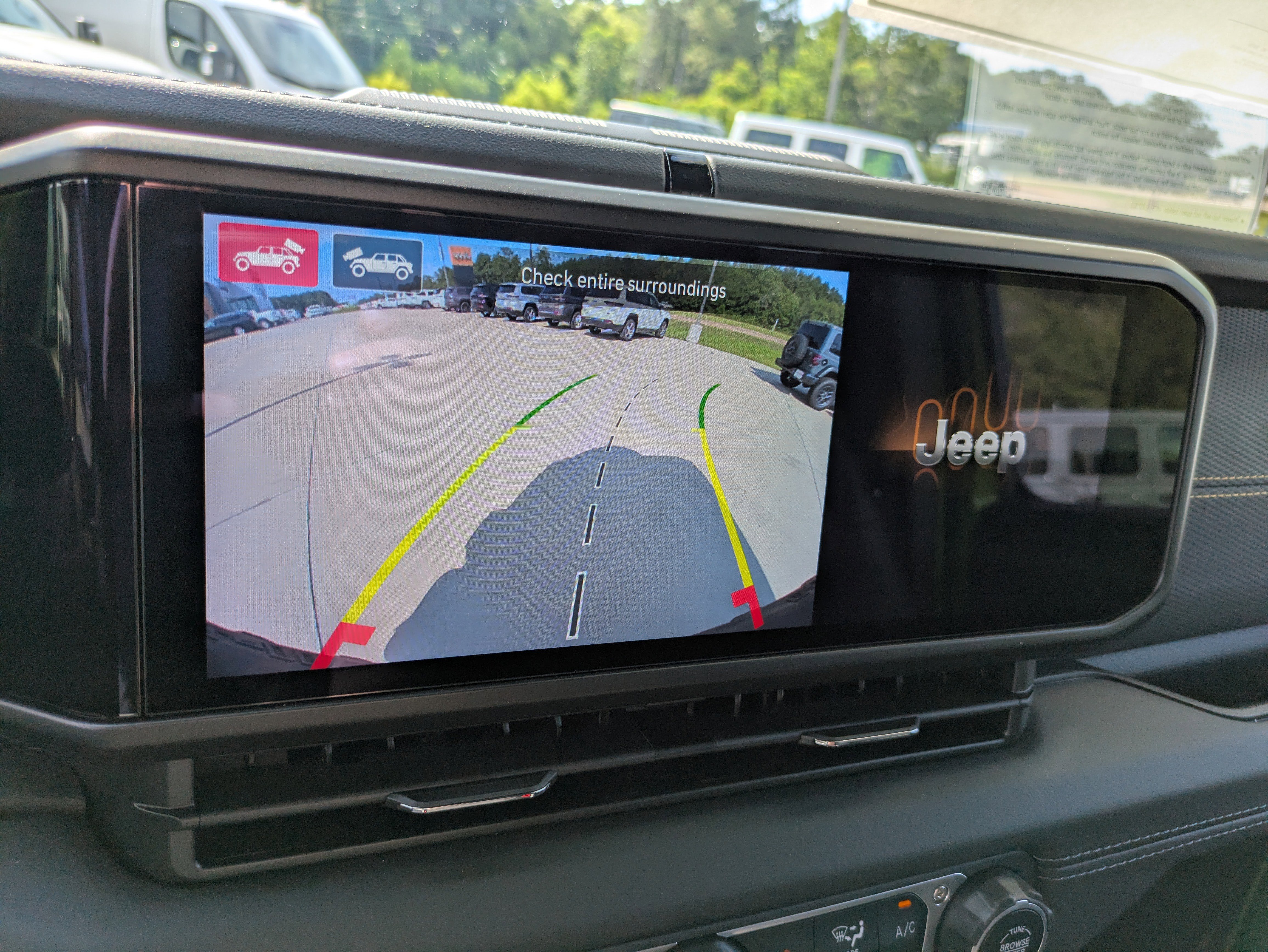 New 2025 Jeep Wrangler Unlimited Rubicon 392 image 18