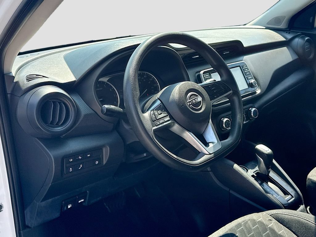 Used 2022 Nissan Kicks S FWD image 30