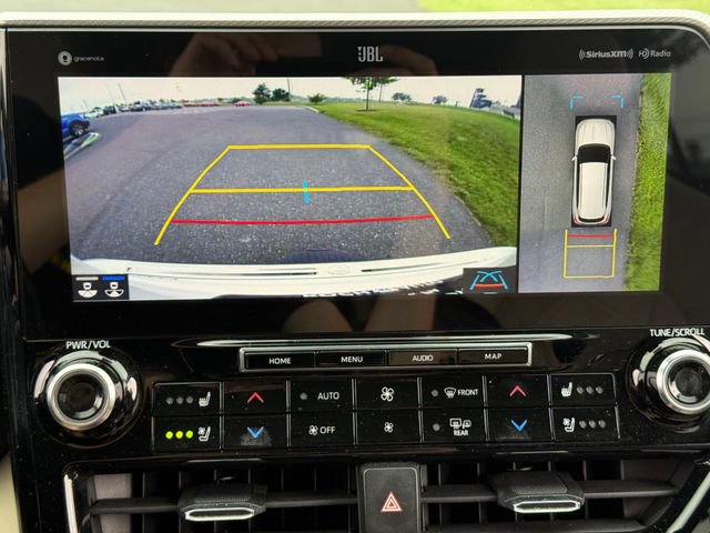 Used 2021 Toyota Highlander Platinum AWD/4WD image 29