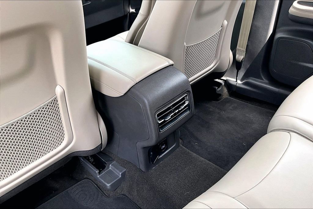 Used 2023 Lincoln Corsair FWD image 25