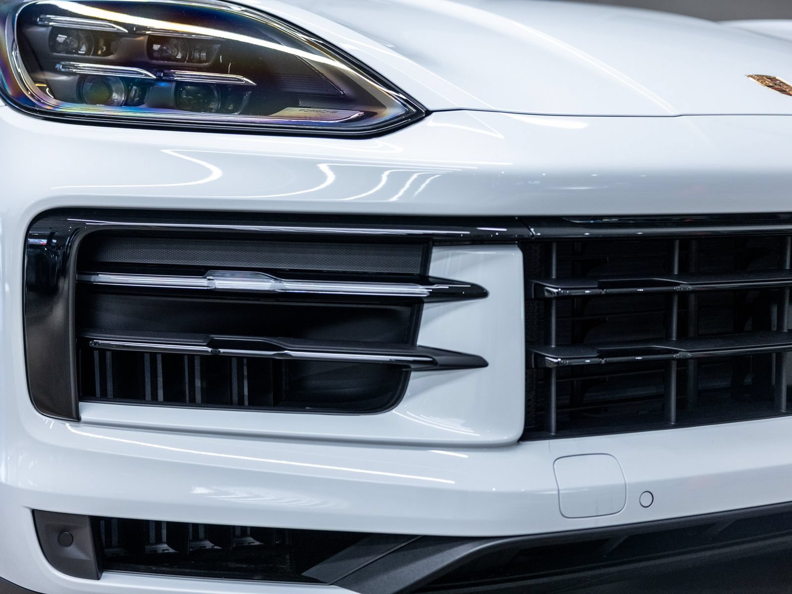 New 2026 Porsche Cayenne Coupe AWD/4WD image 17