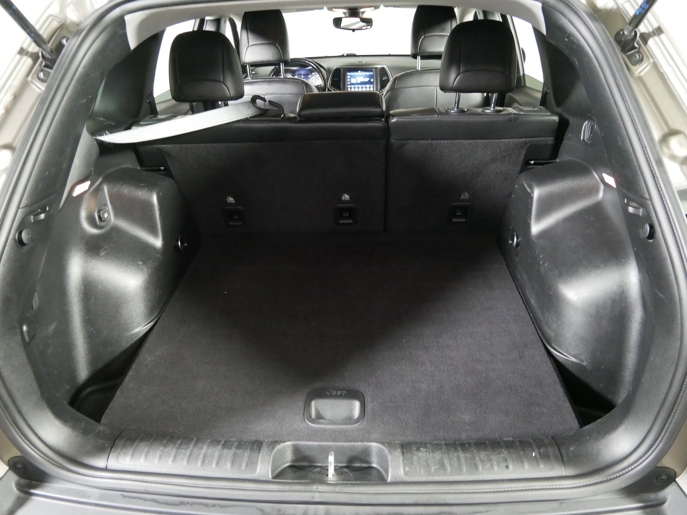 Used 2021 Jeep Cherokee Trailhawk w/ Trailer Tow Group image 18