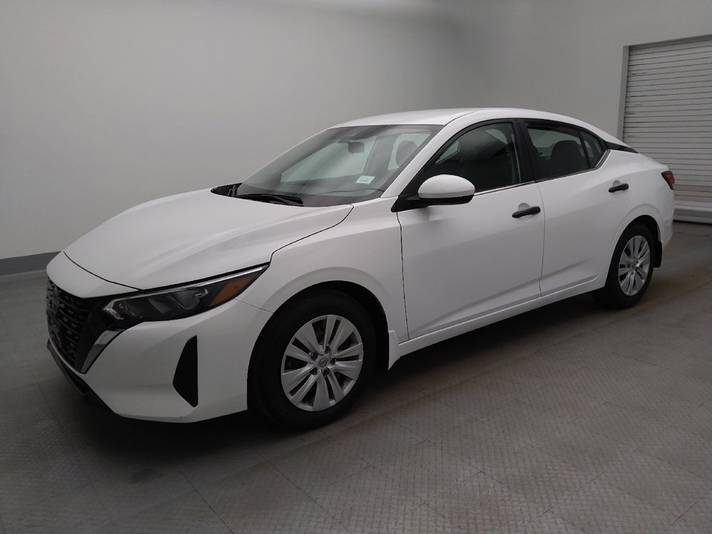 Used 2025 Nissan Sentra S image 2