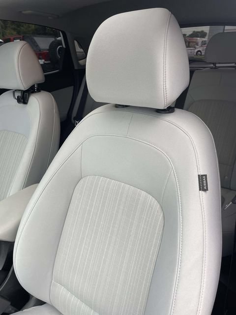 Used 2022 Hyundai Kona SEL w/ Convenience Package FWD image 18