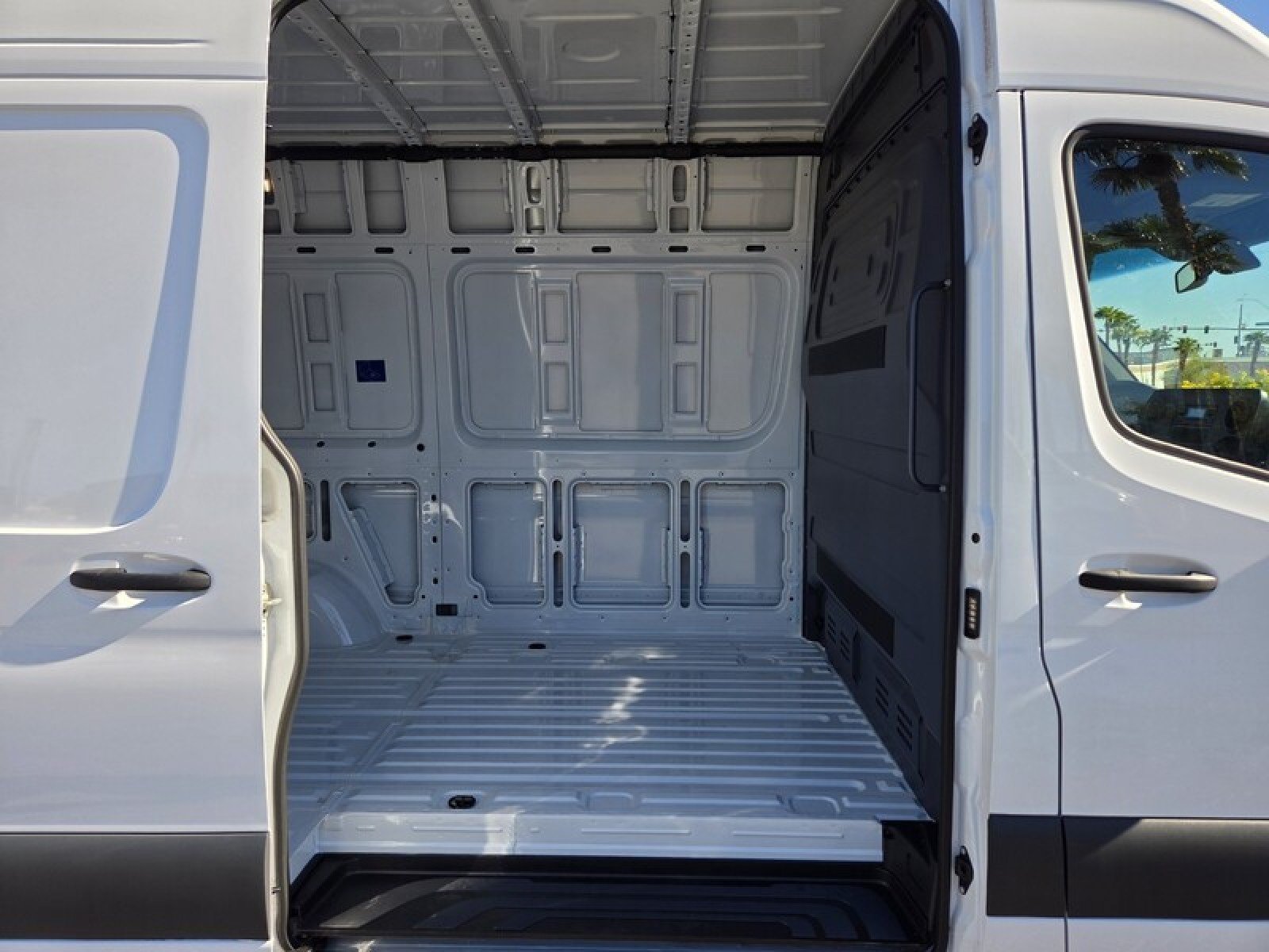 New 2025 Mercedes-Benz Sprinter 2500 image 13