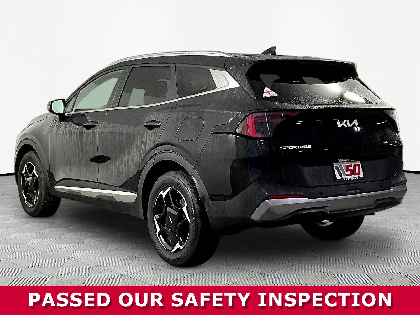 Used 2026 Kia Sportage EX AWD/4WD image 4