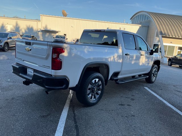 Used 2024 Chevrolet Silverado 2500 Custom w/ Custom Value Package image 21