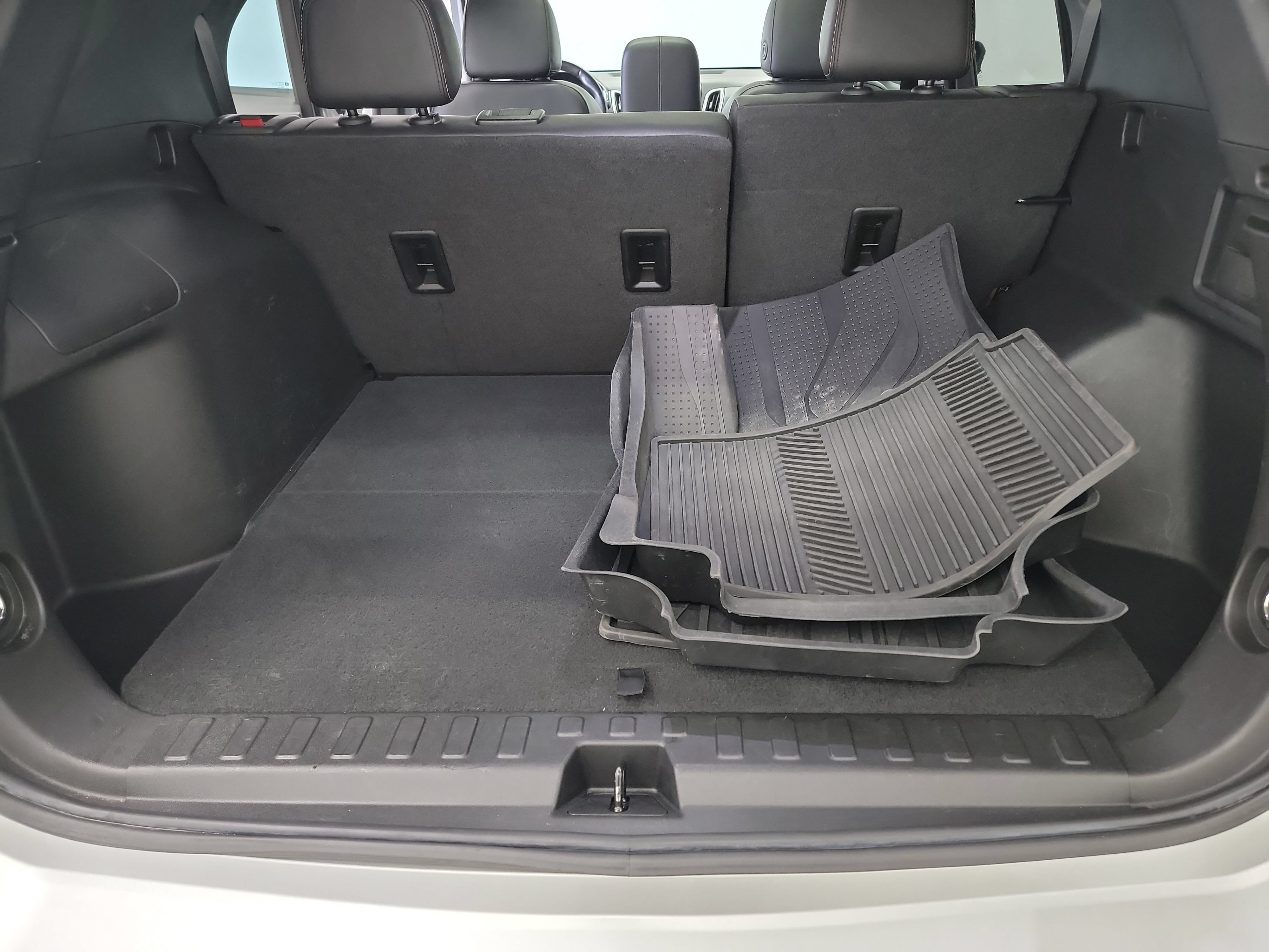 Used 2022 Chevrolet Equinox Premier FWD image 26