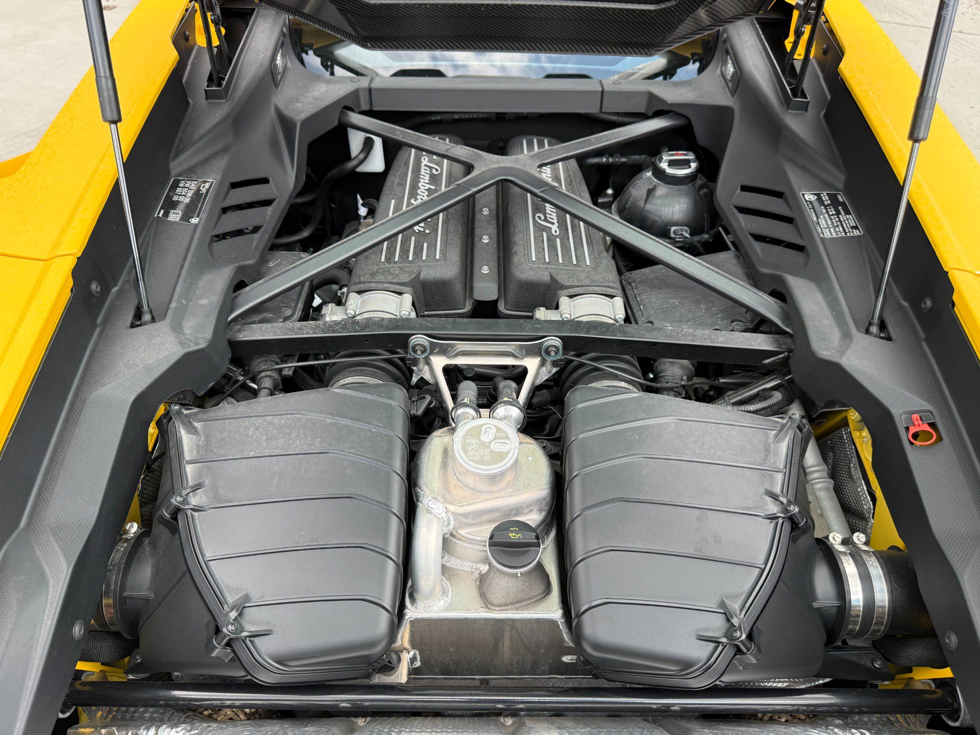 Used 2024 Lamborghini Huracan Tecnica RWD image 58