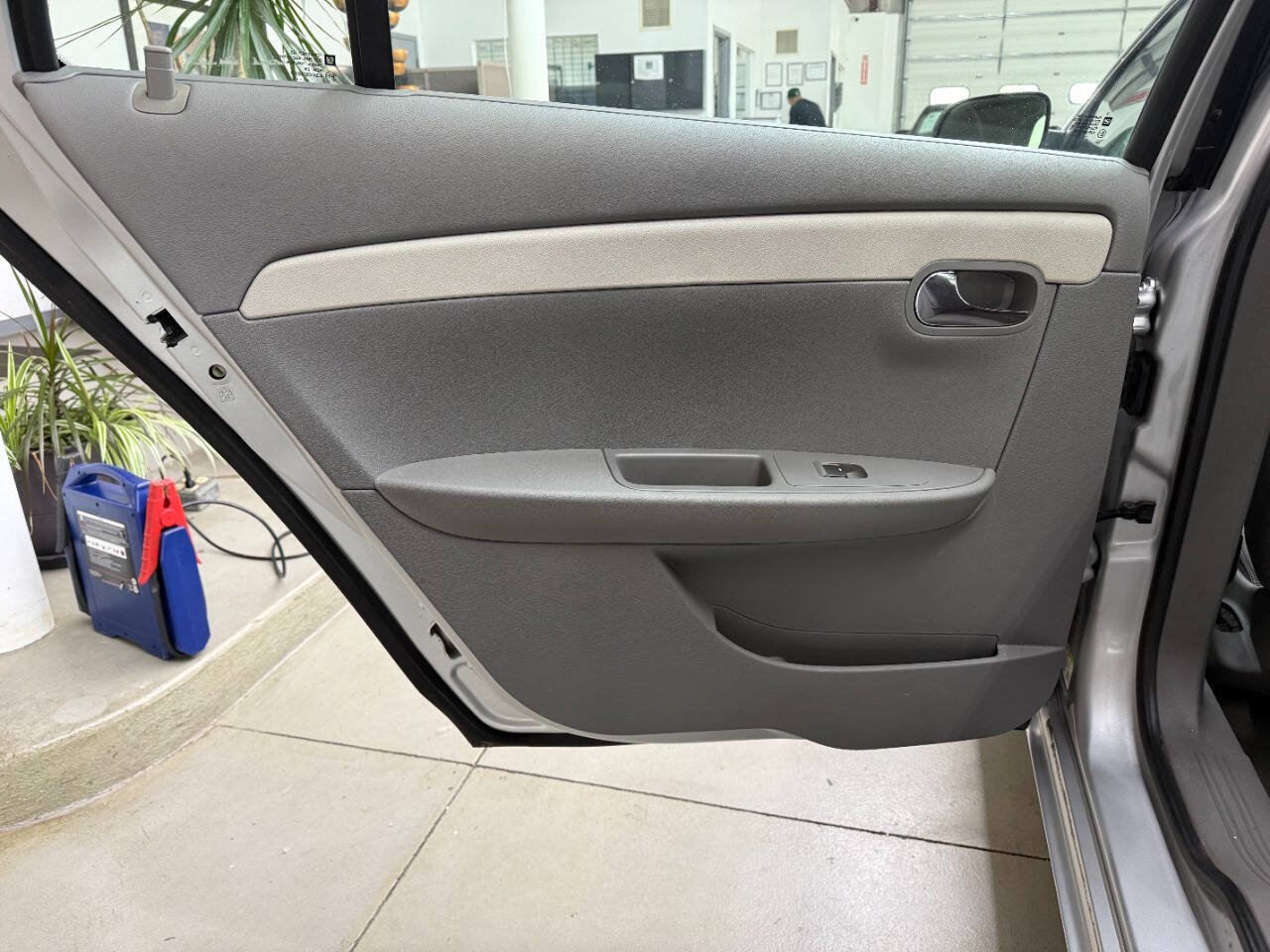 Used 2011 Chevrolet Malibu LS FWD image 13