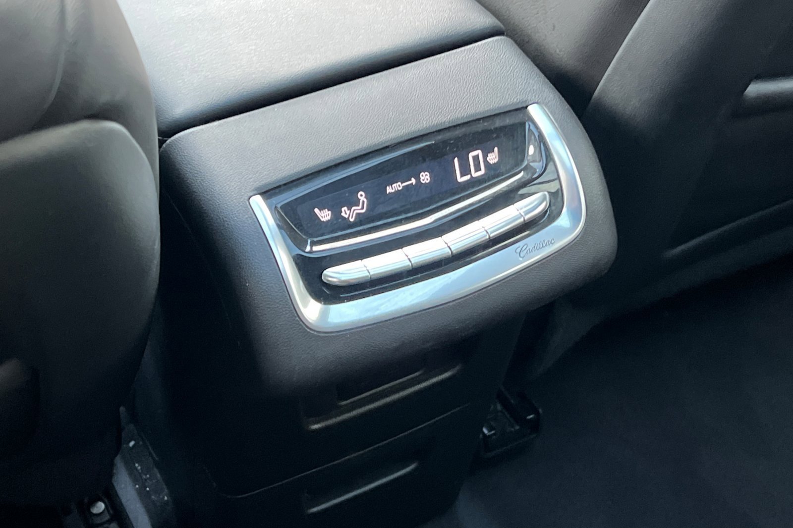 Used 2023 Cadillac XT6 Premium Luxury image 44