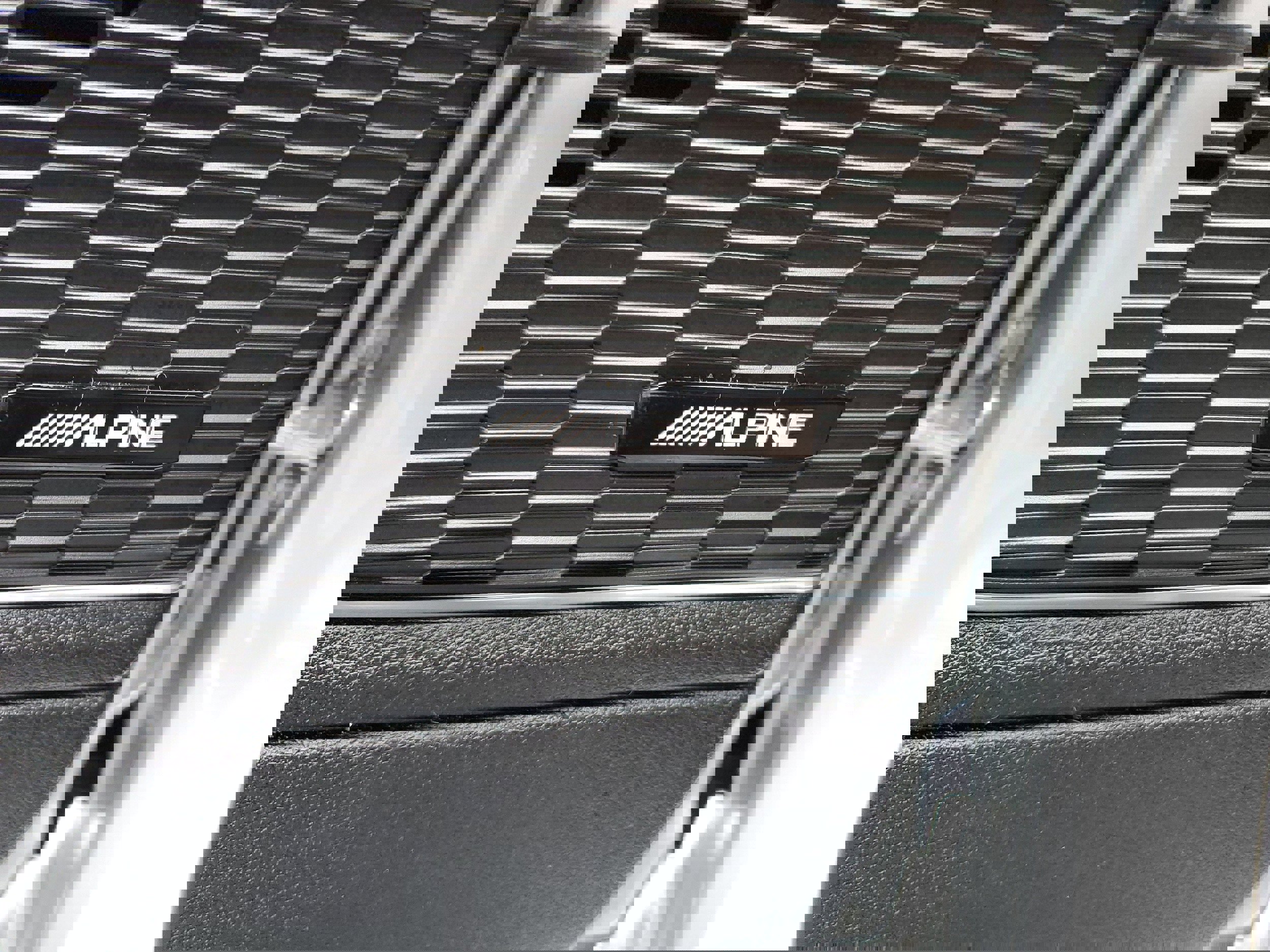 Used 2022 Jeep Grand Cherokee Summit w/ Luxury Tech Group V image 15