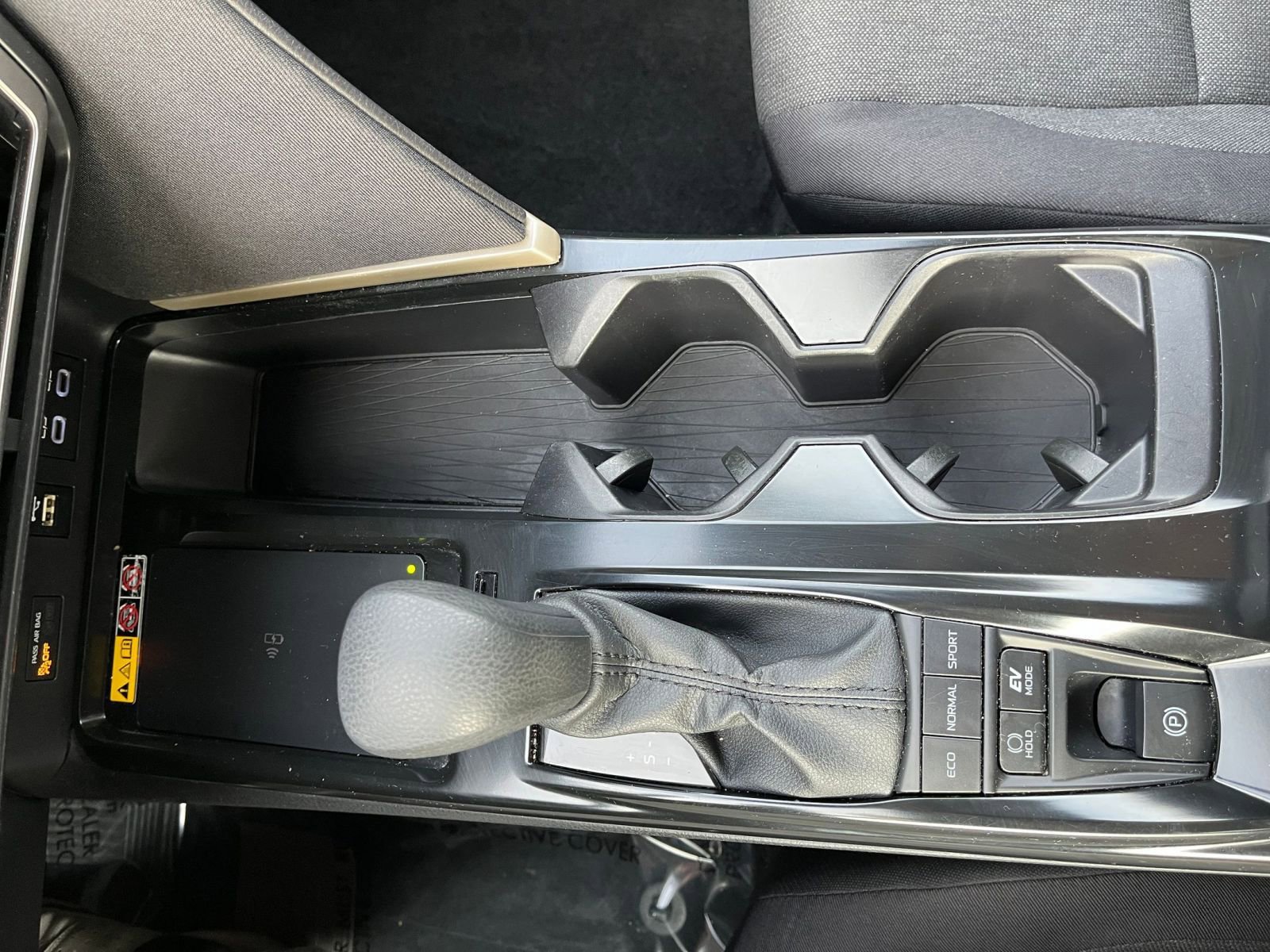 Used 2025 Toyota Camry LE image 36