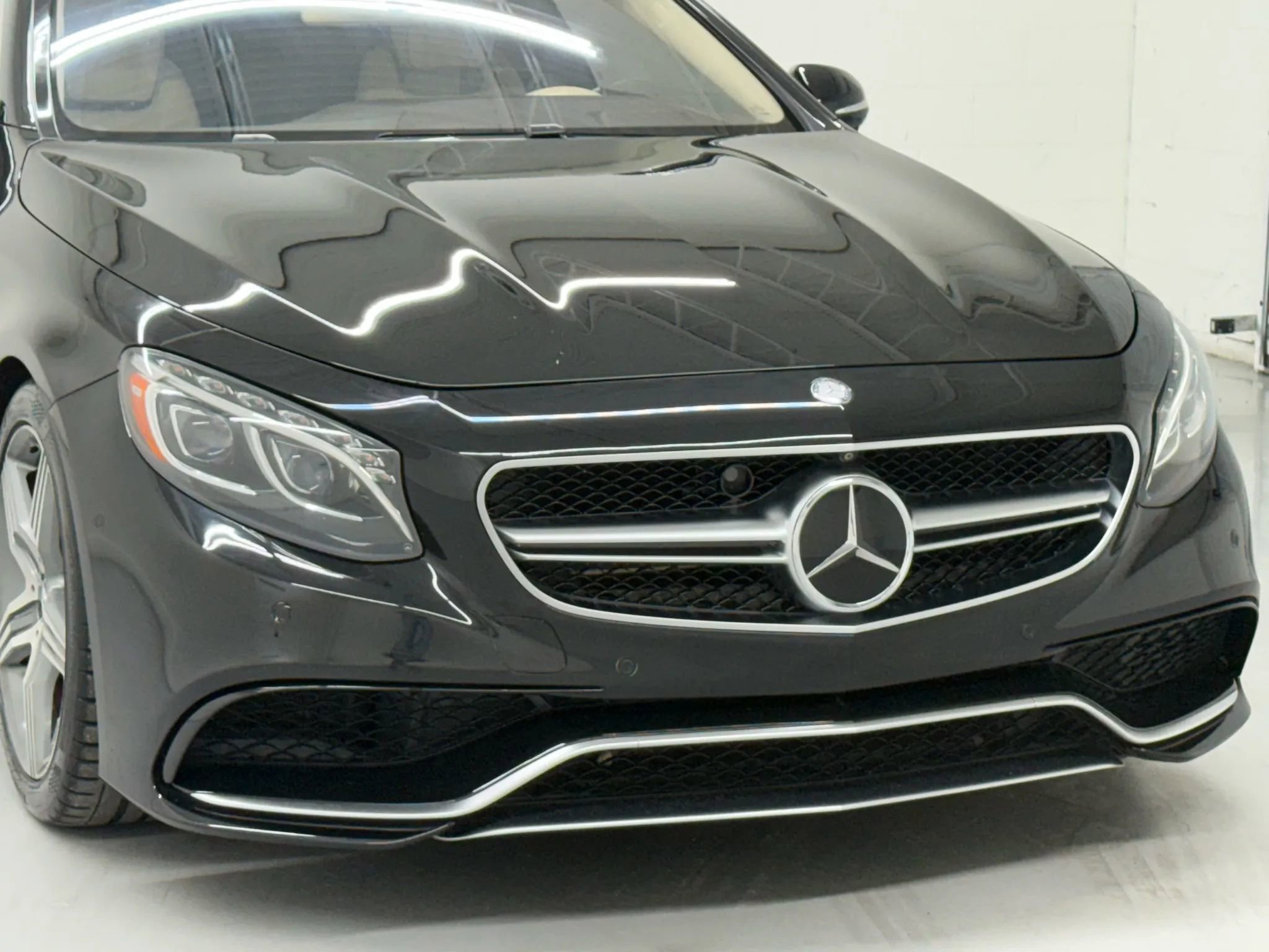 Used 2015 Mercedes-Benz S 63 AMG 4MATIC Coupe image 29