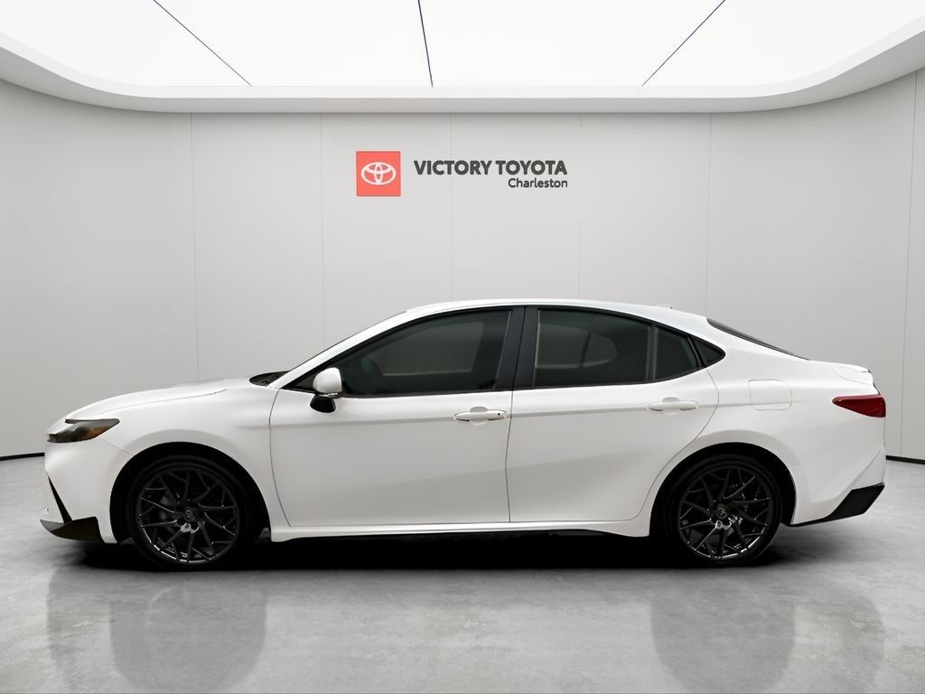New 2026 Toyota Camry SE FWD image 2