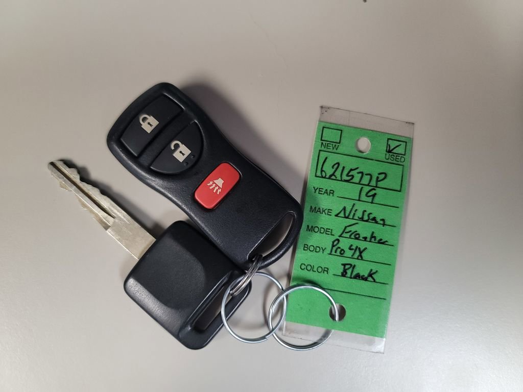Used 2019 Nissan Frontier PRO-4X image 29