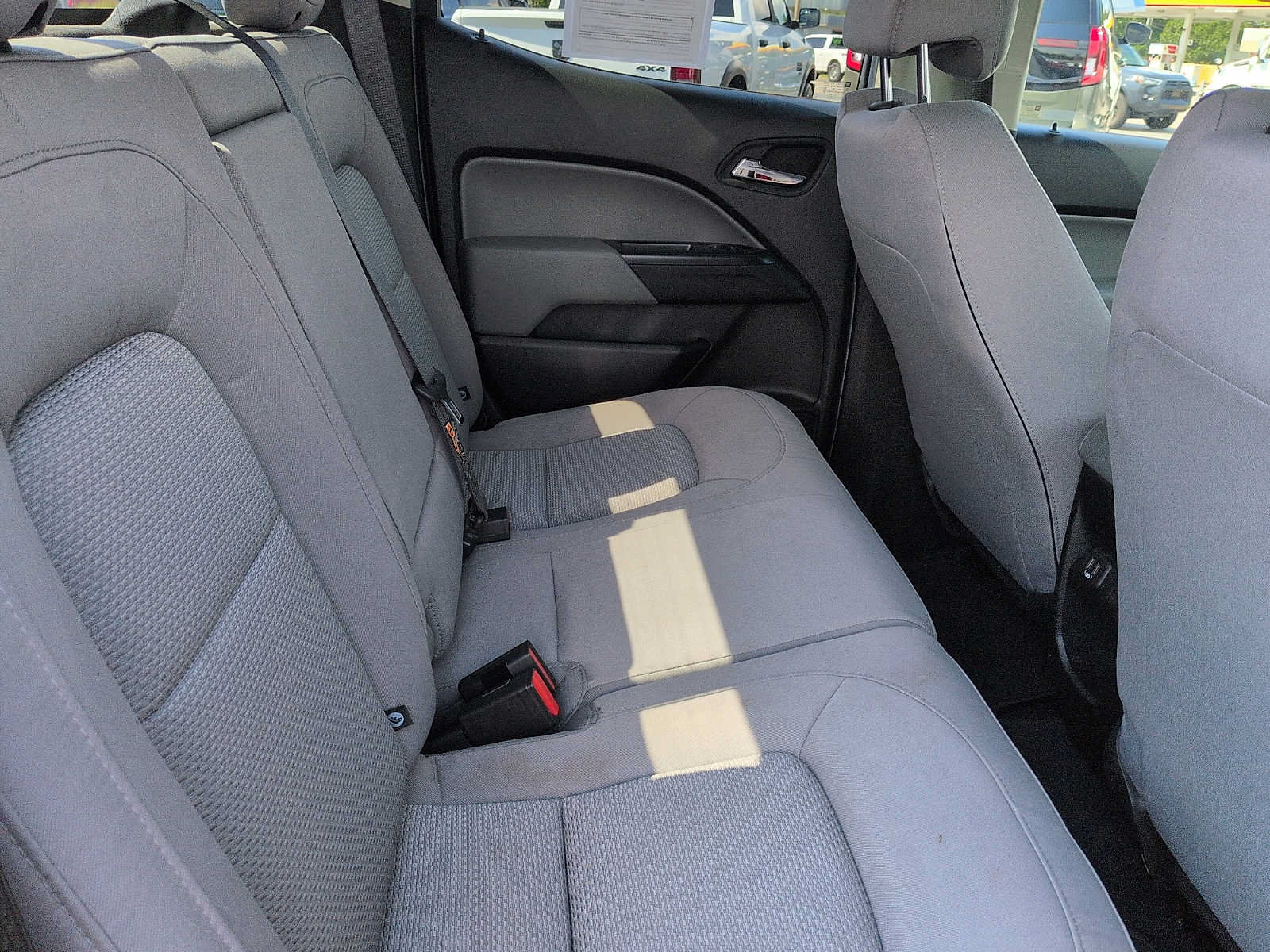 Used 2019 Chevrolet Colorado LT w/ LT Convenience Package RWD image 11