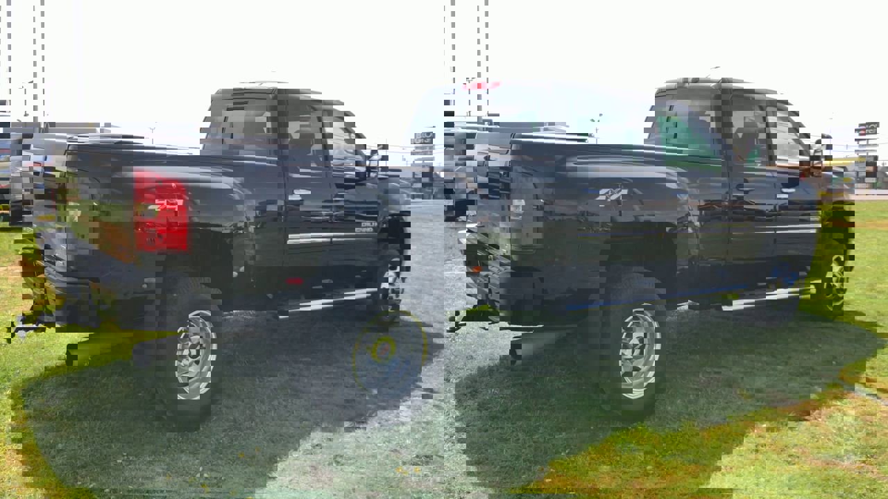 Used 2013 GMC Sierra 3500 Denali image 7