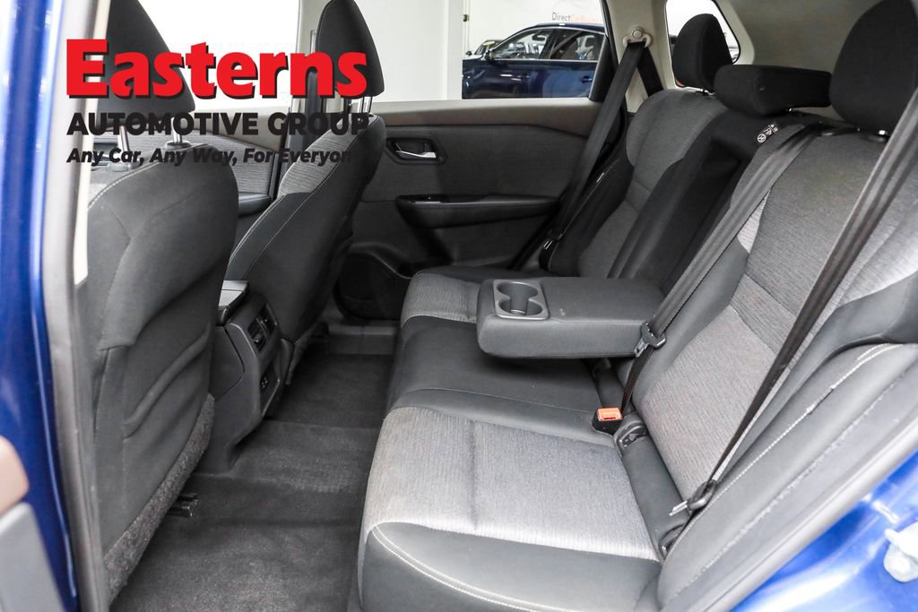 Used 2022 Nissan Rogue SV AWD/4WD image 21