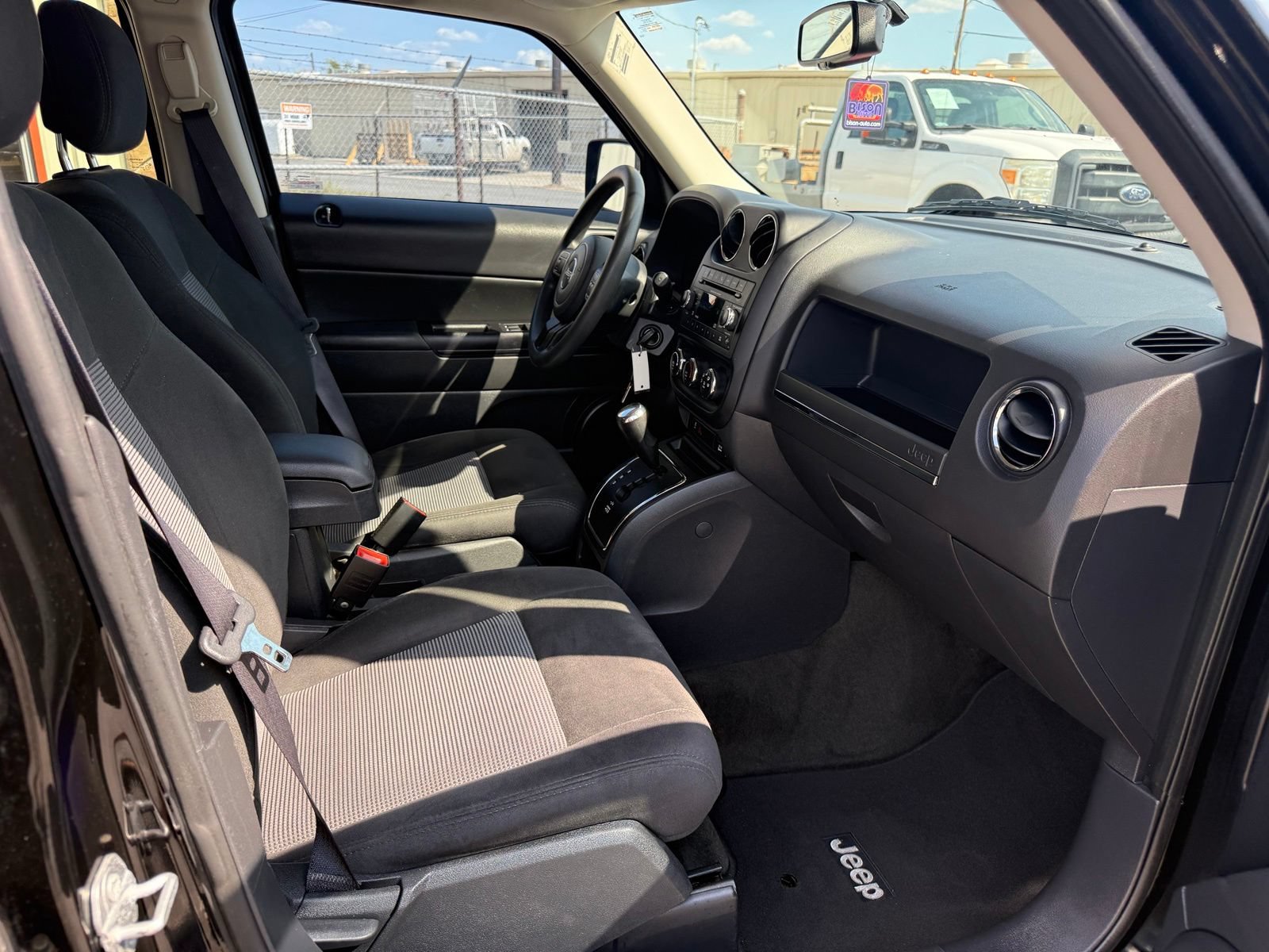 Used 2017 Jeep Patriot Sport w/ Power Value Group FWD image 14