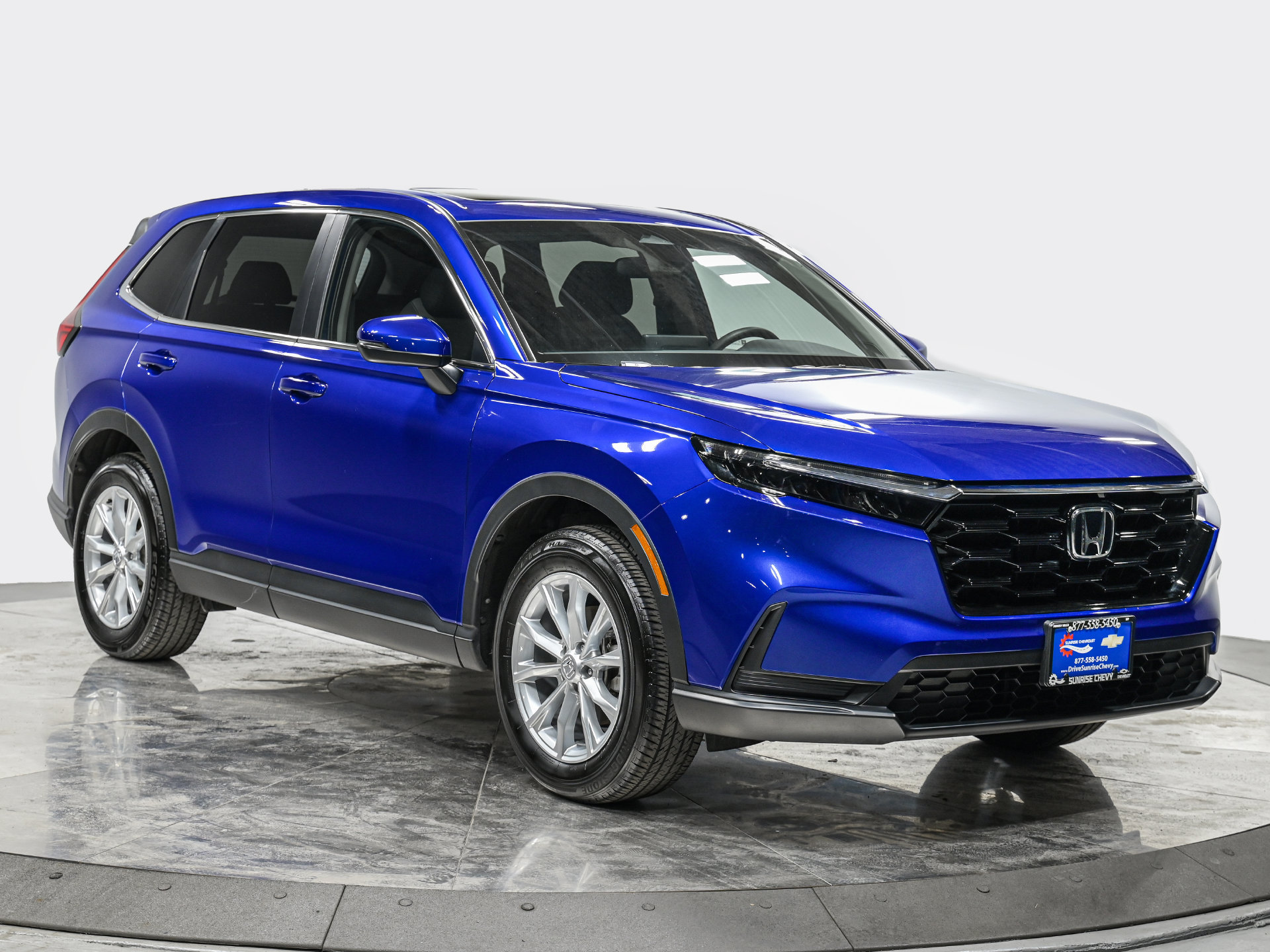 Used 2025 Honda CR-V EX image 9