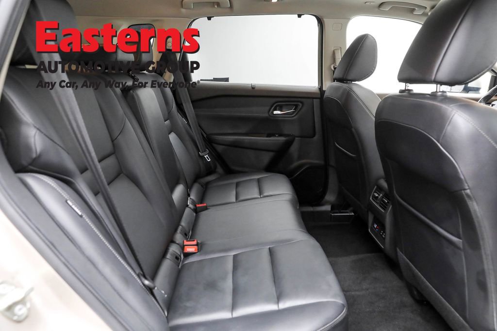 Used 2022 Nissan Rogue SL w/ SL Premium Package image 24