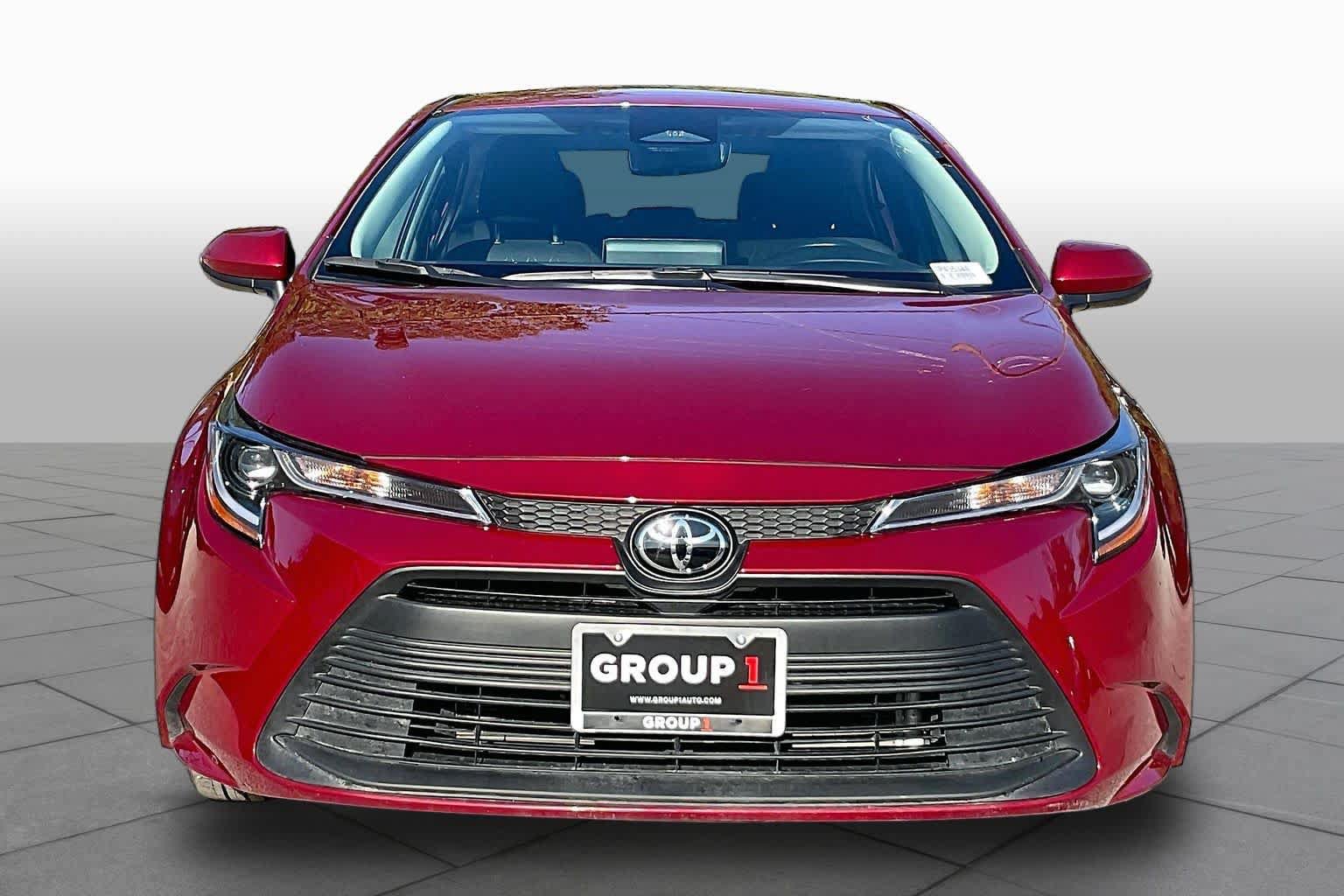 Used 2026 Toyota Corolla LE FWD image 4