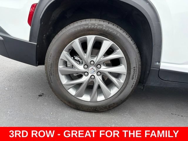 Certified 2025 Buick Enclave Preferred FWD image 7