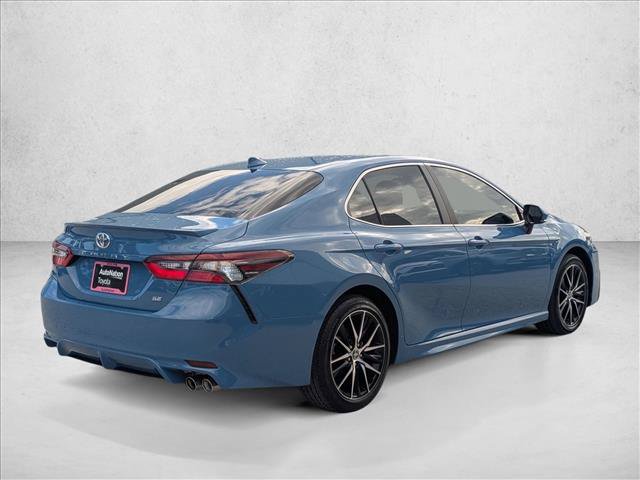 Used 2024 Toyota Camry SE w/ Convenience Package FWD image 5
