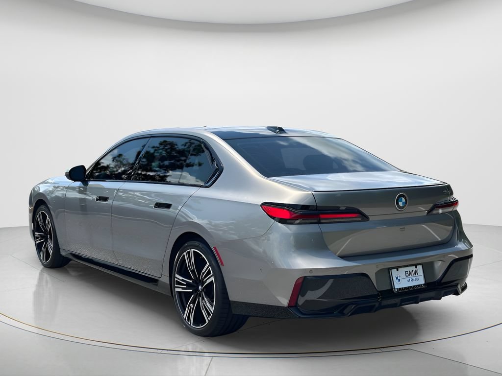 Certified 2023 BMW 740i RWD image 7