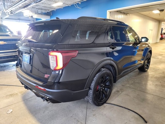 Used 2020 Ford Explorer ST w/ ST Street Pack image 4