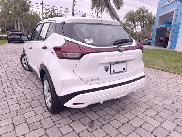 Used 2024 Nissan Kicks S FWD image 9