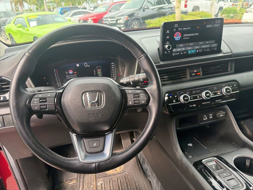 Used 2024 Honda Pilot Elite image 11
