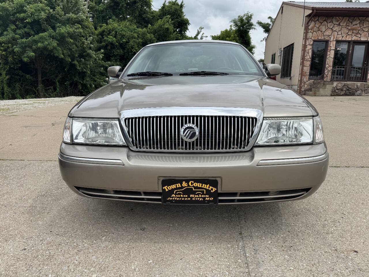 Used 2003 Mercury Grand Marquis LS RWD image 2