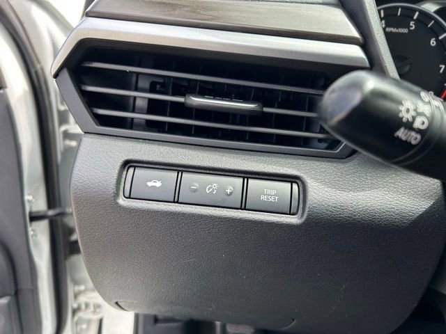 Used 2023 Nissan Altima 2.5 SV FWD image 17