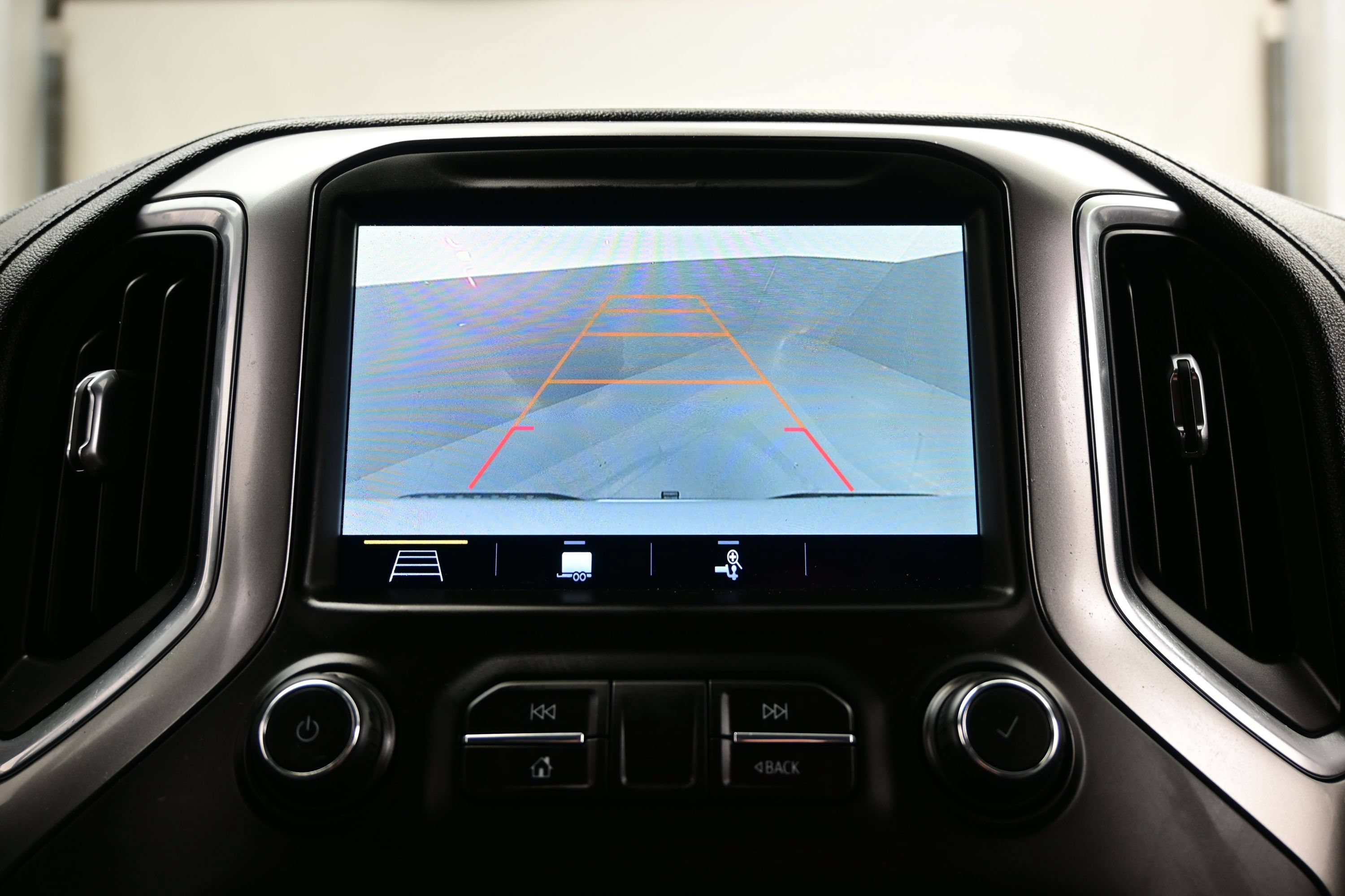 Used 2019 Chevrolet Silverado 1500 LTZ w/ Max Trailering Package AWD/4WD image 17