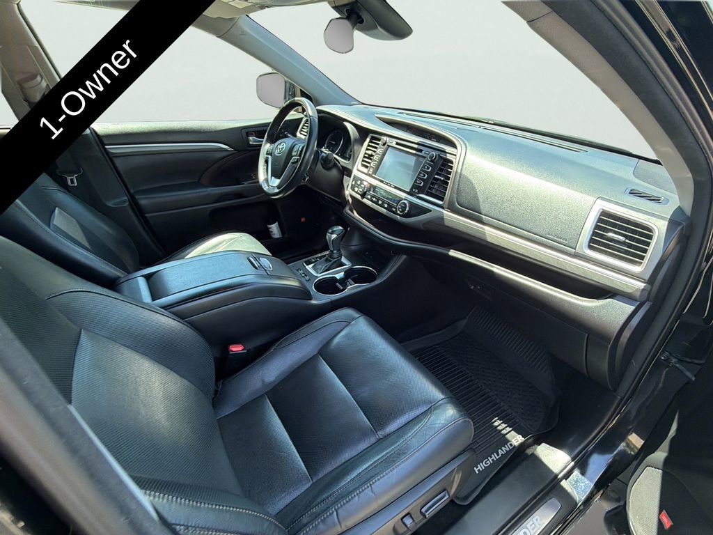 Used 2018 Toyota Highlander Limited FWD image 24