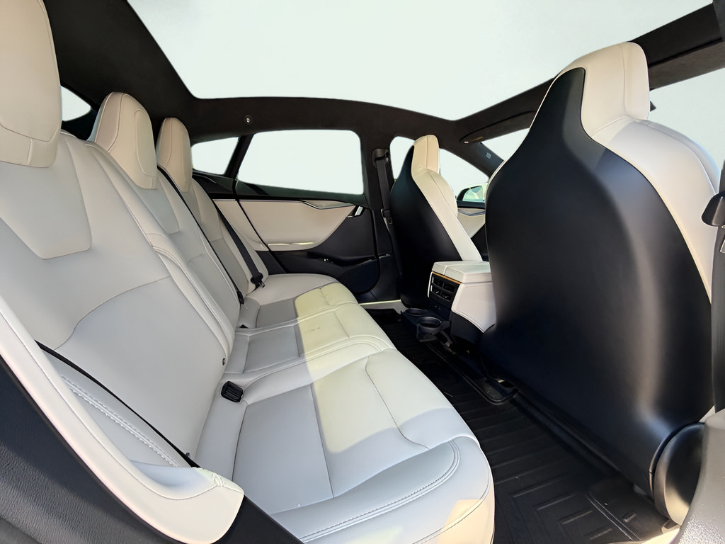 Used 2019 Tesla Model S Performance AWD/4WD image 31