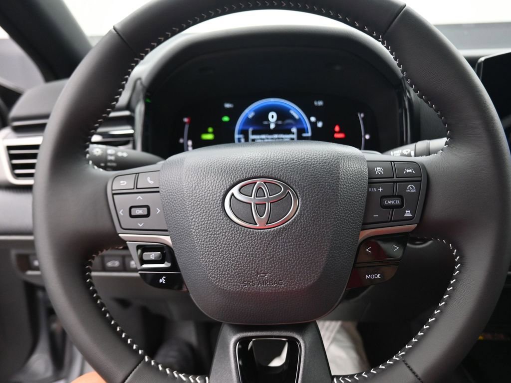 New 2026 Toyota Camry SE image 10