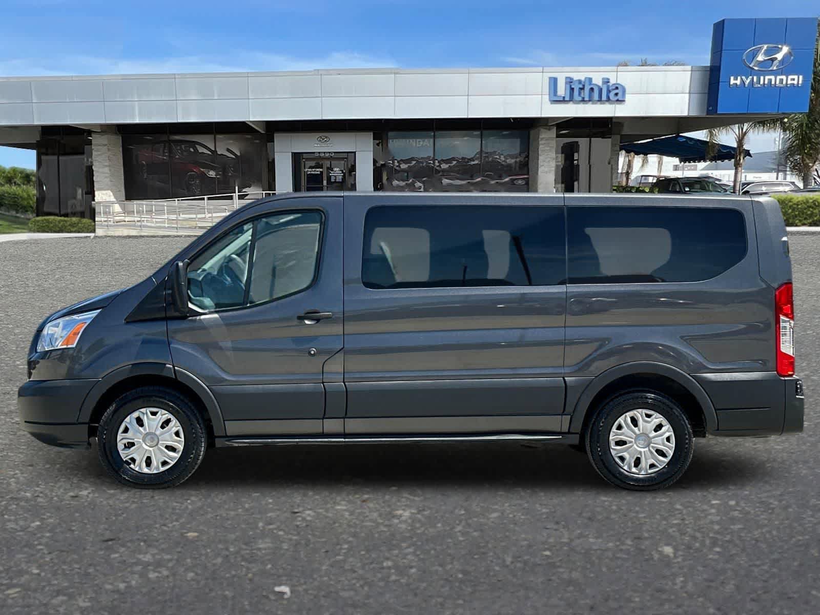 Used 2017 Ford Transit 150 XLT RWD image 6