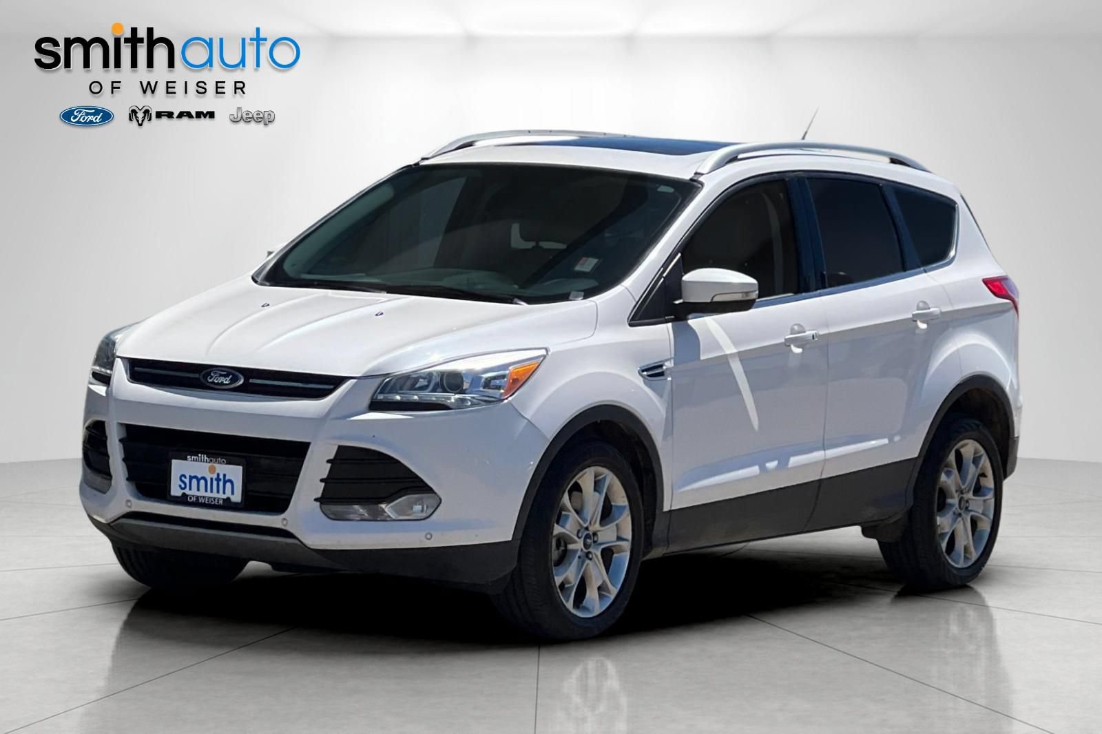 Used 2014 Ford Escape Titanium w/ Equipment Group 401A AWD/4WD image 9