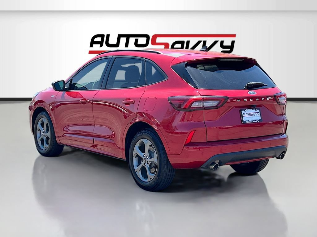 Used 2023 Ford Escape ST-Line w/ Tech Pack #1 FWD image 5