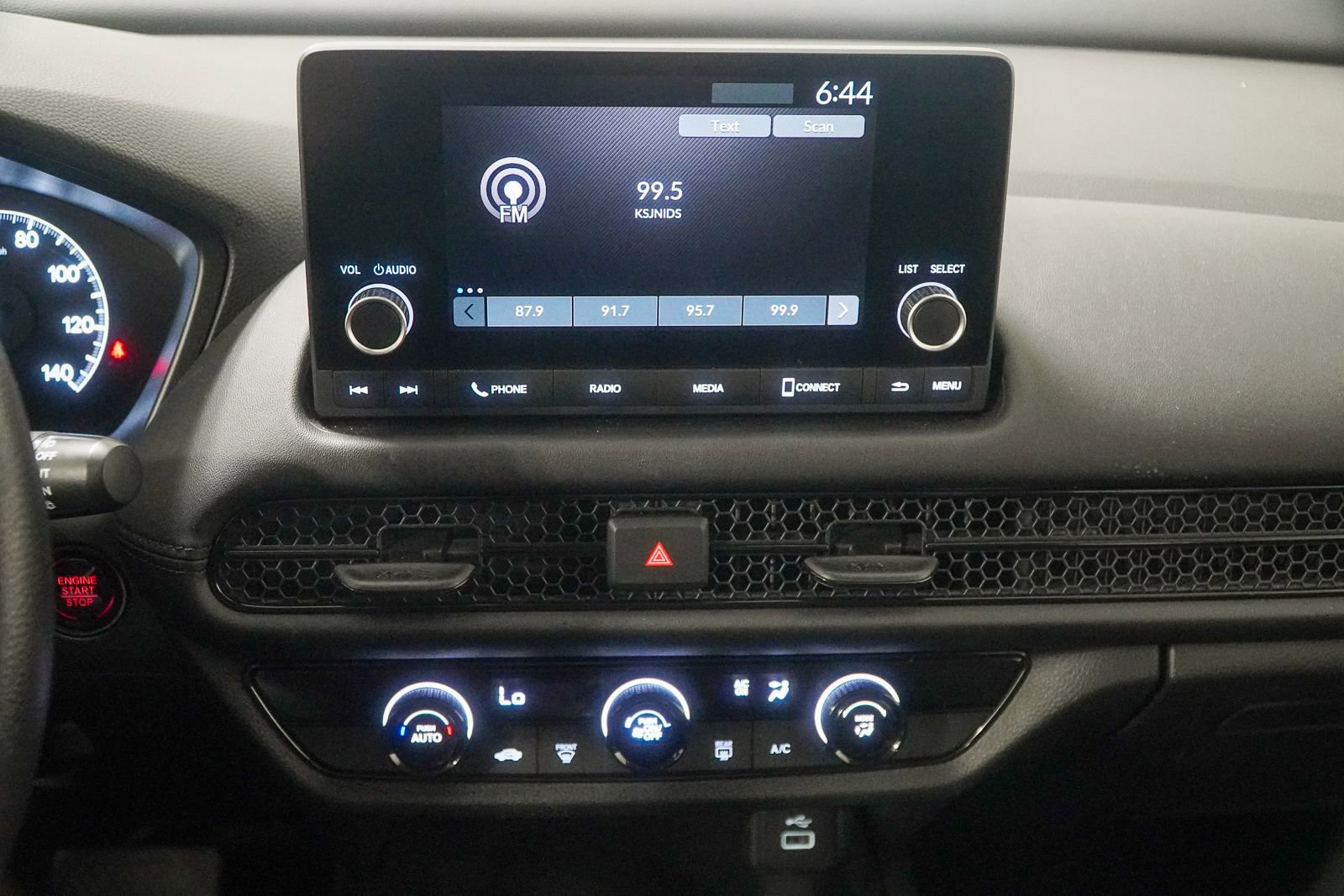 Used 2023 Honda HR-V LX image 25