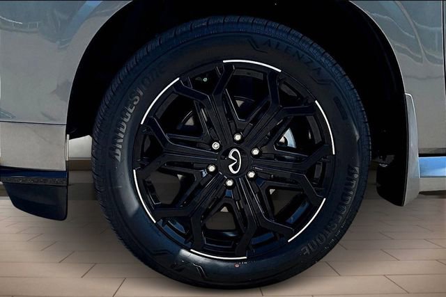 New 2026 INFINITI QX80 4WD image 9