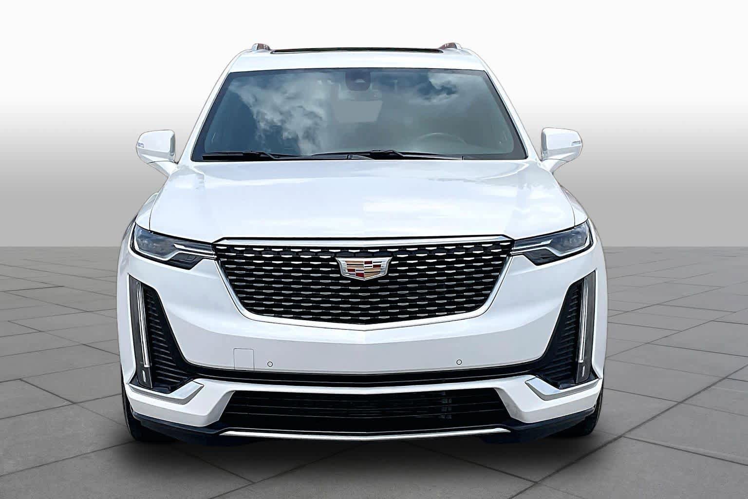 Used 2024 Cadillac XT6 Premium Luxury w/ LPO, Floor Liner Package FWD image 4